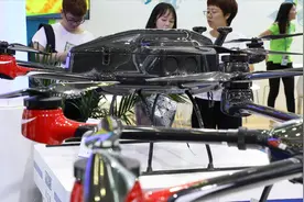 千架无人机亮相深圳2019世界无人机大会视频封面