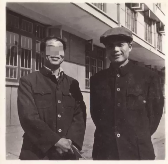 操场埋尸16年，谁在合谋？