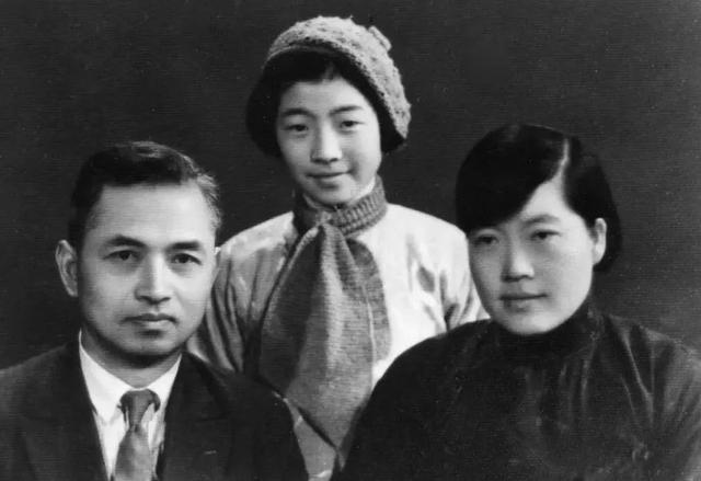 两代人三位院士——李四光和女儿李林、女婿邹承鲁的故事