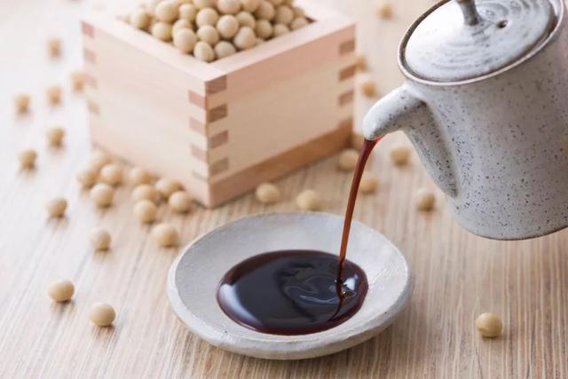 「提醒」生抽老抽酱油味极鲜…竟有这么多区别！以前都用错了