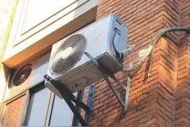 “空调外机”用不用装遮雨棚？很多人都做错，难怪空调寿命短图片