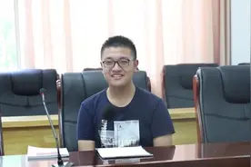 淮安理科第一名：爱看哲学书，要有平常心视频封面