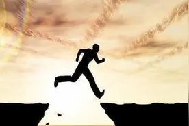 股票已经跌到全部股东都套牢了为什么还会跌？今天有人把A股不敢说的话说了，太精辟透彻了图片