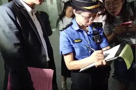 上海市城管局开出垃圾分类第一张整改单视频封面