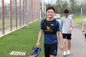 朱艺：原江苏队球员黄紫昌确认加盟武汉队图片