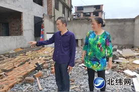 不出难题不拖后腿 自行拆除自建房图片