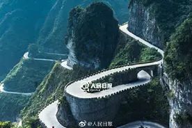 越是通往成功的道路，越是不拥挤图片
