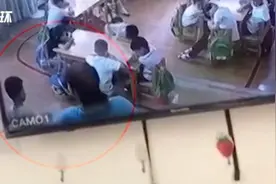幼师揪打掌掴儿童，涉事幼儿园被降级视频封面