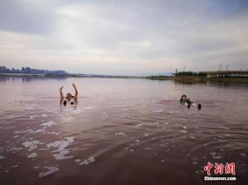 美翻了！“中国死海”山西运城盐湖变身“调色盘”