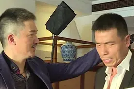 电影《刀锋所向》致敬缉毒英雄 男一号王挺主动求“挨打”视频封面