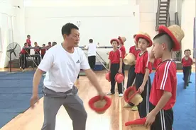 河北吴桥：特色杂技产业助力精准扶贫视频封面