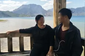 驴友谈男女租客：自称富豪，曾与女童视频视频封面