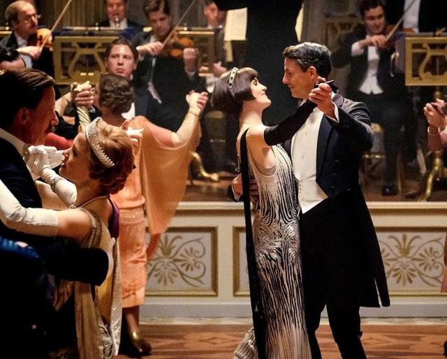 逐渐变化着的名流着装