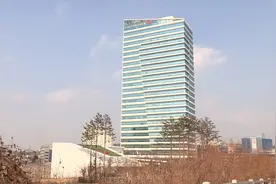 在韩长期居留外国人必须入“医保” 欠缴将影响延签视频封面