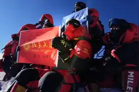 北大博士半天走98800步遭质疑，北大甩出一份硬核排行榜视频封面