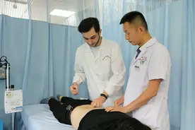 哈萨克斯坦留学生：用中医造福家乡视频封面