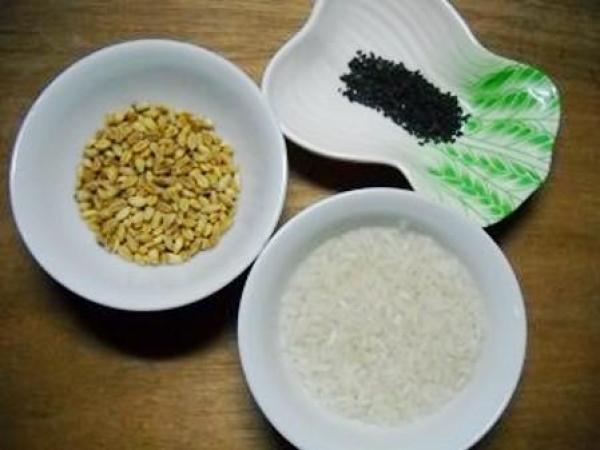 孩子早餐最是要重视，早上喝一碗这，比牛奶补钙要厉害，还健脑