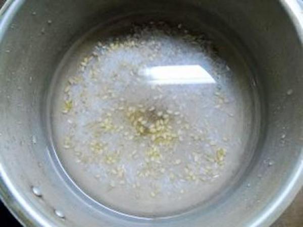 孩子早餐最是要重视，早上喝一碗这，比牛奶补钙要厉害，还健脑