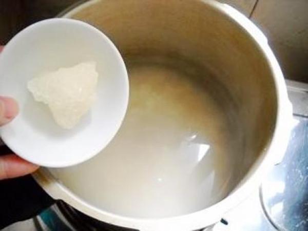 孩子早餐最是要重视，早上喝一碗这，比牛奶补钙要厉害，还健脑