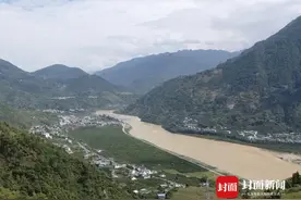 记者再走长征路 | 安顺场的红色记忆：强渡大渡河 77名船工生死相助