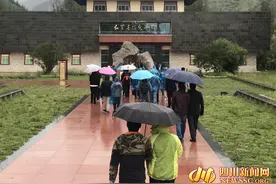 为何将红军长征纪念碑碑园建在松潘县川主寺？图片