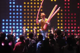 主题公园夜场扎堆“造节”，专家：不是真正的夜游项目图片