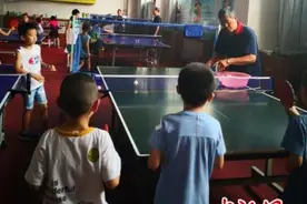 访“00后”国乒新星孙颖莎启蒙学校 师生齐祝福图片