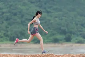 盘点常见的错误跑步姿势图片