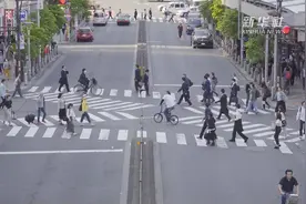 日本经济连续三个季度增长视频封面