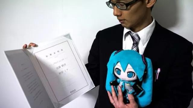 与电子偶像“结婚”:这样的宅文化你真懂吗?