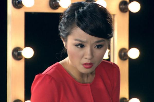 其次是在爱情公寓第3季中客串的韦正,当时其中有一部戏需要有一名导演