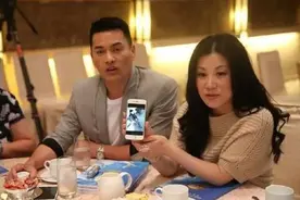 65岁却像35岁！吕良伟健身方法曝光：每天20分钟，3个动作很关键图片