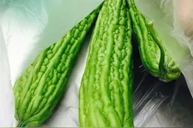 苦瓜苦不好吃，却是夏天最好的“养心瓜”，不苦还养生的吃法送上图片