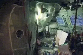 酷炫！意大利宇航员将成为史上首位太空DJ视频封面