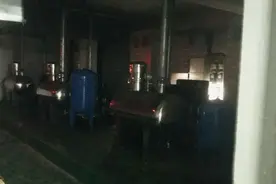 因线路老化 合肥一小区地下车库烟雾弥漫图片