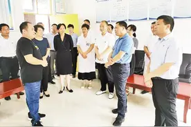 省卫健委调研组到郸城调研医共体建设图片