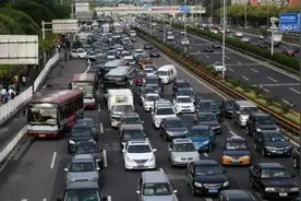 手动挡汽车省油技巧，不仅能让你省油而且还动力十足，赶紧看看吧图片