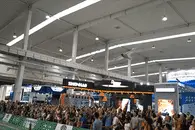 看！机器人大会！中德智能仿真飞鸟“比翼双飞”视频封面