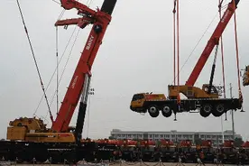 “三联吊”、无人驾驶……看“大块头”们这样炫技视频封面