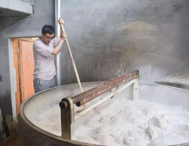 蚕丝被被曝光了！被子盖的不对，对身体有哪些危害，不知道的赶紧看看...