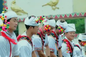“可爱的中国”之景颇族：万人狂欢的目瑙纵歌与藏在绿叶里的美食图片