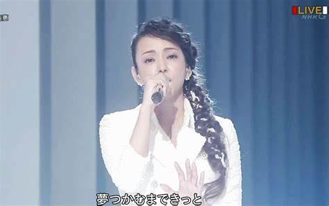 日本要设立“安室奈美惠日”？20岁奉子成婚，过气丧母离异后重攀巅峰，天后每段人生都是一剂猛药