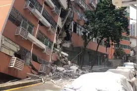 深圳罗湖区一单身公寓楼发生沉降倾斜 暂无人员伤亡视频封面