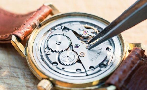为什么手表要戴在左手呢？细谈你不知道的手表讲究