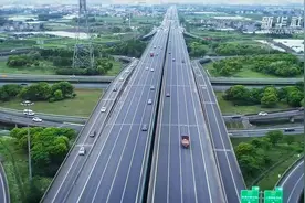 当“聪明”的车驰骋在“智慧”的路上视频封面