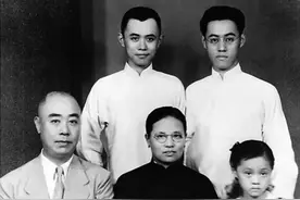 夏志清青年时代的藏书图片