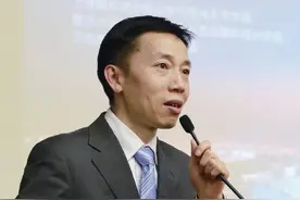 沪上名医丨复旦大学附属眼耳鼻喉科医院副院长周行涛：“飞”得最快的医生图片