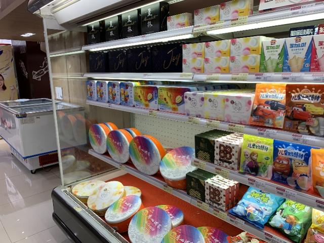 广州友谊商场国金店超市据该负责人介绍,大班是较早推出冰皮月饼的
