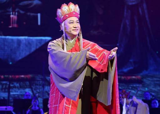 《西游记》小唐僧已经长大，身家过亿，妻子还是甄嬛传中的她