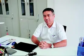 HKE总经理伊藤祐二：最喜欢绕荆州古城墙跑步图片